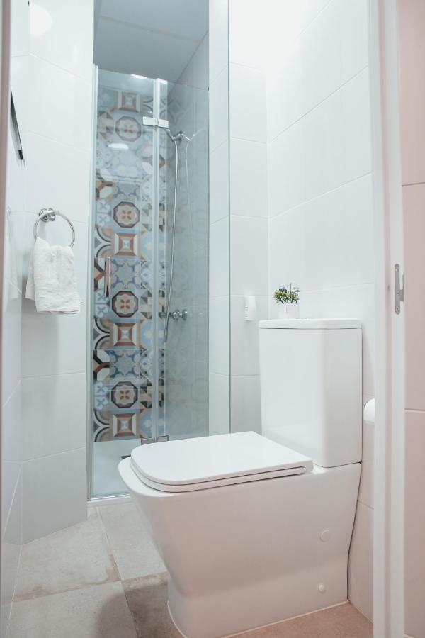 Hostal Ruta De Francia Barcelona Ngoại thất bức ảnh