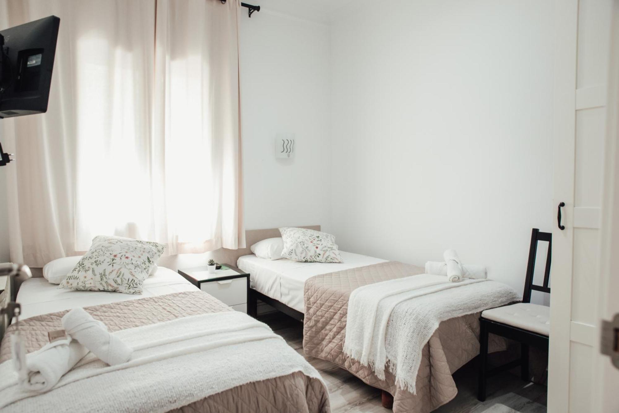 Hostal Ruta De Francia Barcelona Ngoại thất bức ảnh
