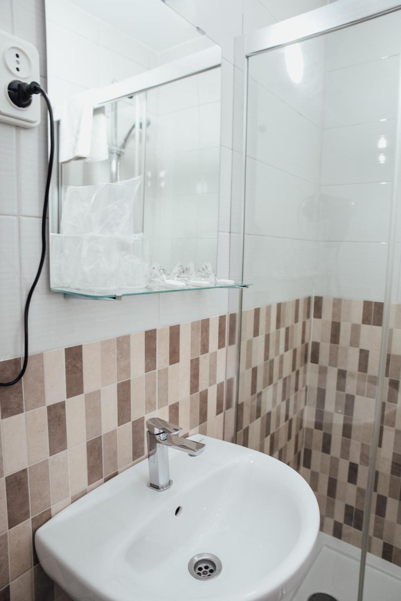 Hostal Ruta De Francia Barcelona Ngoại thất bức ảnh